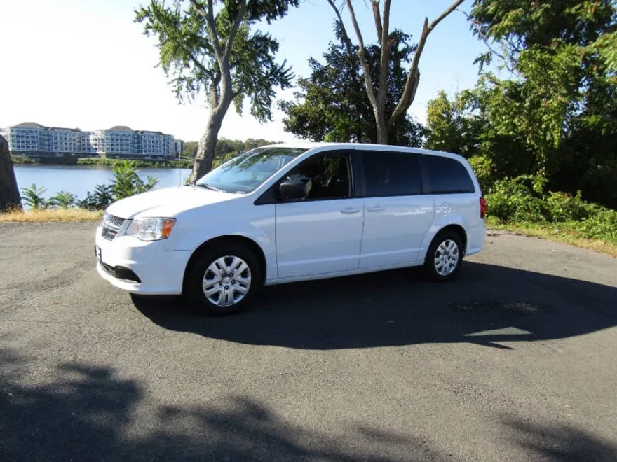 2018 Dodge Grand Caravan SE photo 1