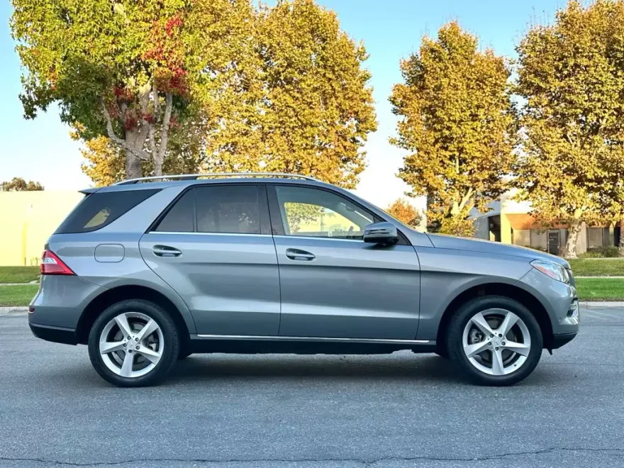 2015 Mercedes Benz ML 350 photo 1