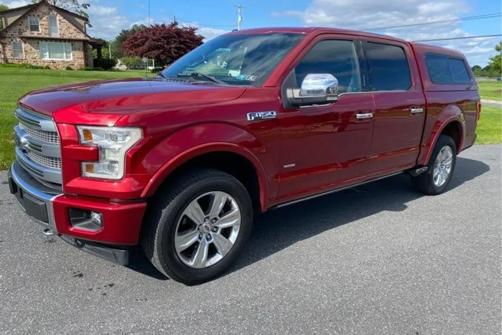 2017 Ford F-150 Platinum FX4 photo 1
