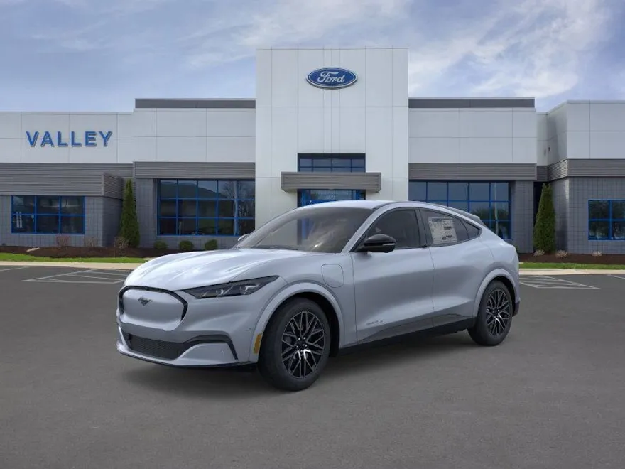 2025 Ford Mustang Mach-E Premium photo 1