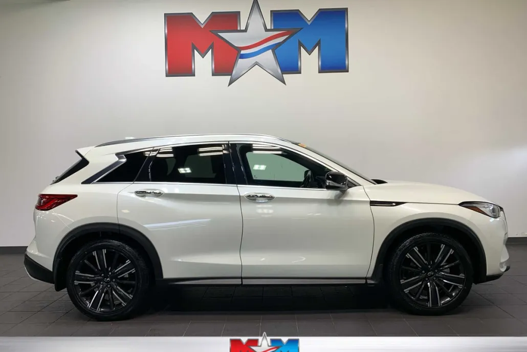2021 Infiniti QX50 Luxe photo 1