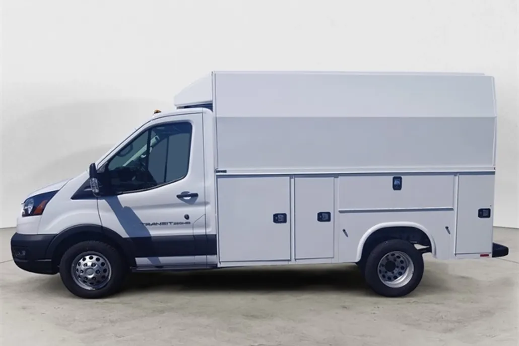 2024 Ford Transit photo 1