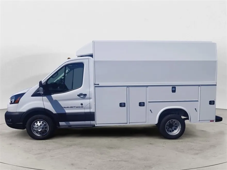 2024 Ford Transit photo 1