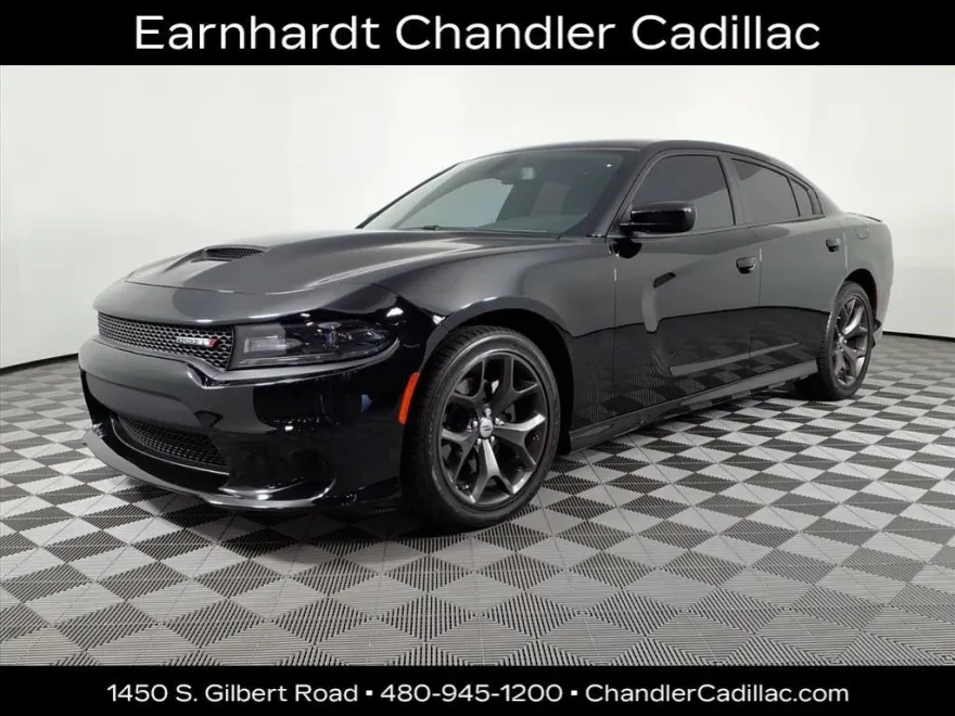 2018 Dodge Charger SXT Plus photo 1