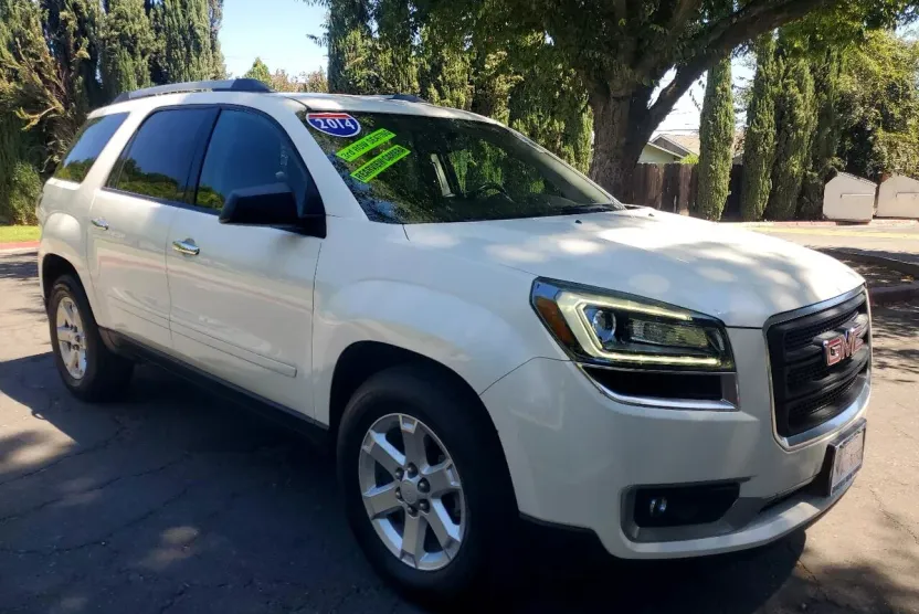 2014 Gmc Acadia SLE photo 1