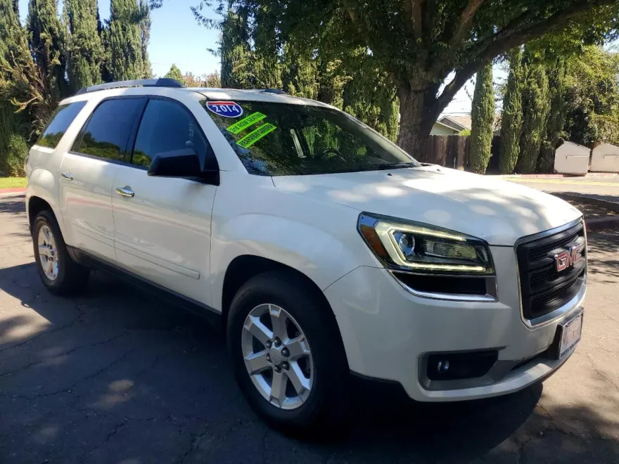 2014 Gmc Acadia SLE photo 1