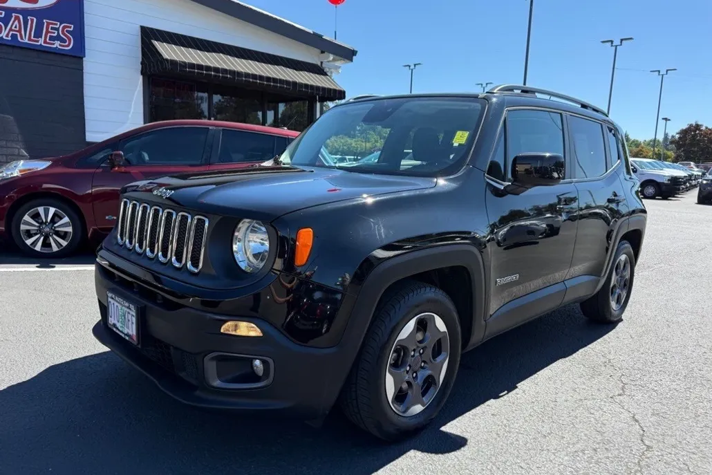 2016 Jeep Renegade Latitude photo 1
