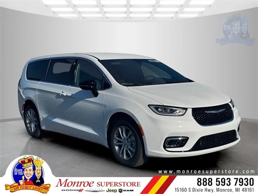 2026 Chrysler Pacifica photo 1