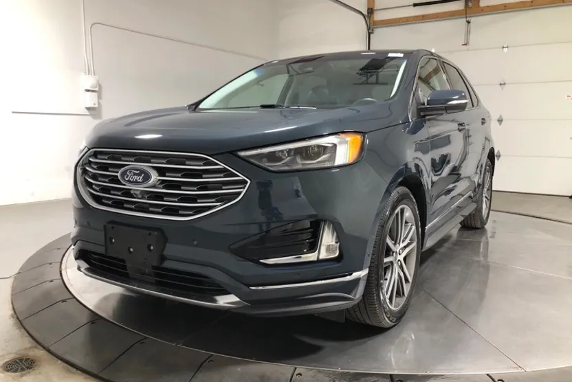 2019 Ford Edge Titanium photo 1