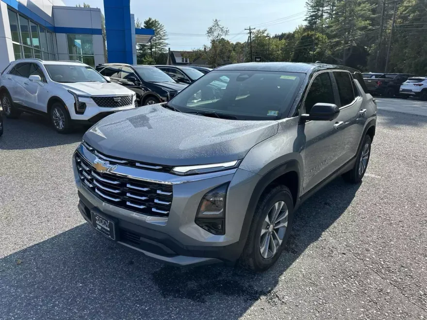 2025 Chevrolet Equinox LT photo 1