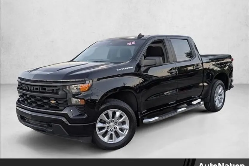 2022 Chevrolet Silverado 1500 Custom photo 1