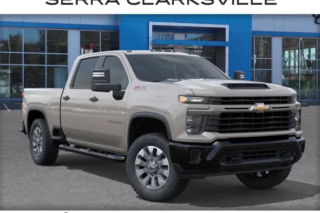 2026 Chevrolet Silverado 2500HD Custom photo 1