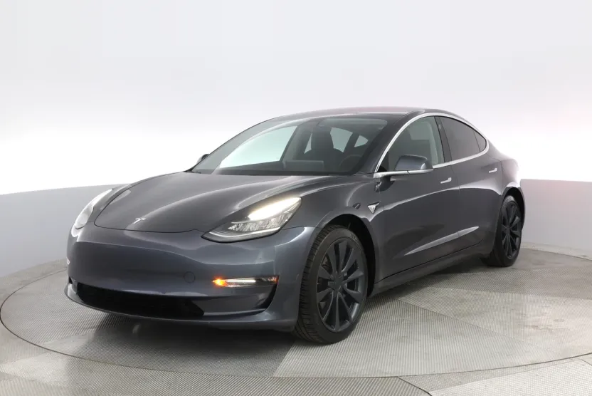 2018 Tesla Model 3 Long Range photo 1