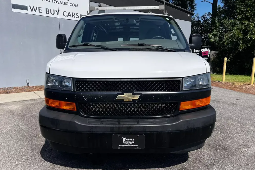 2022 Chevrolet Express 2500 Cargo Van photo 1