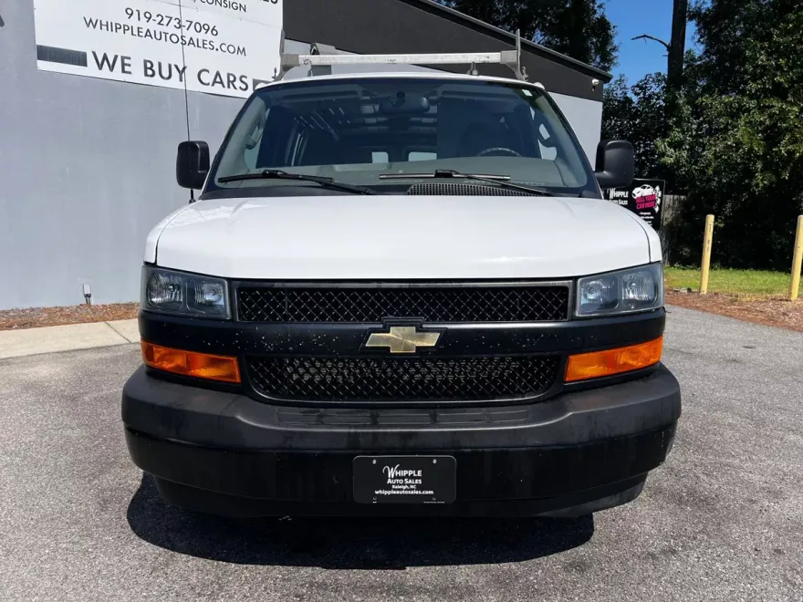 2022 Chevrolet Express 2500 Cargo Van photo 1