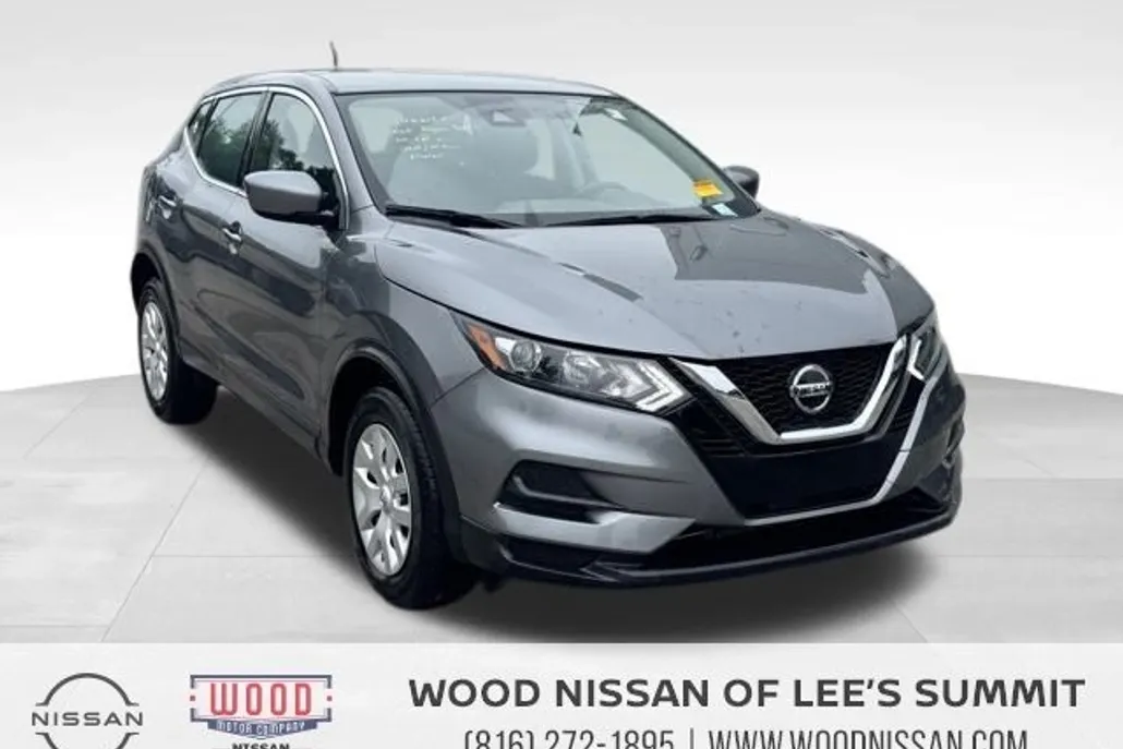 2020 Nissan Rogue Sport S photo 1
