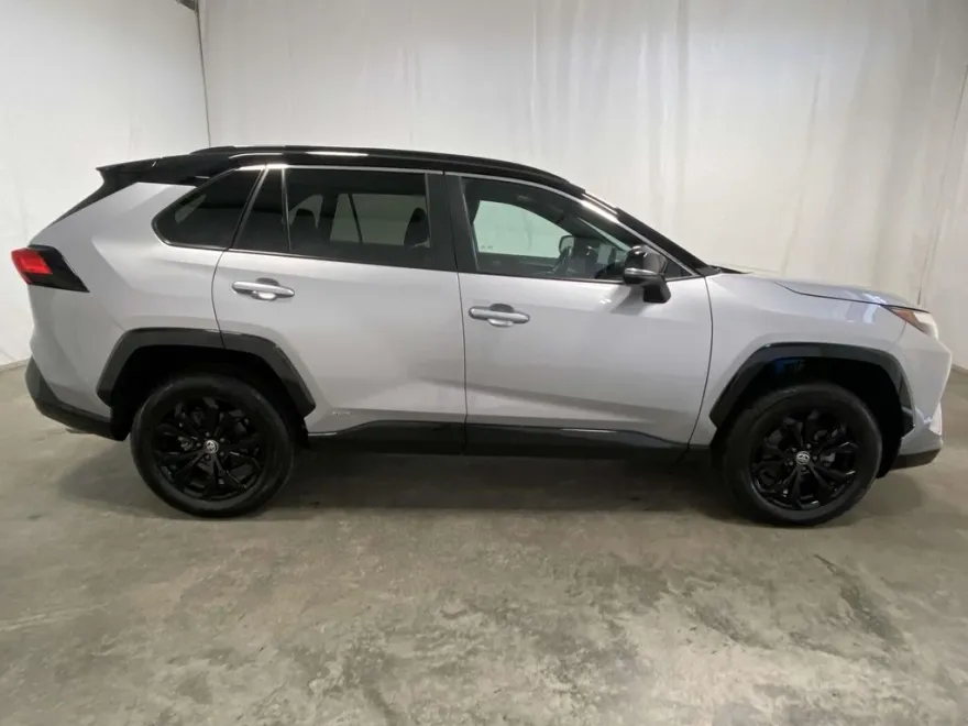 2023 Toyota RAV4 Hybrid XSE photo 1