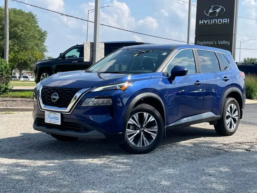 2023 Nissan Rogue SV photo 1