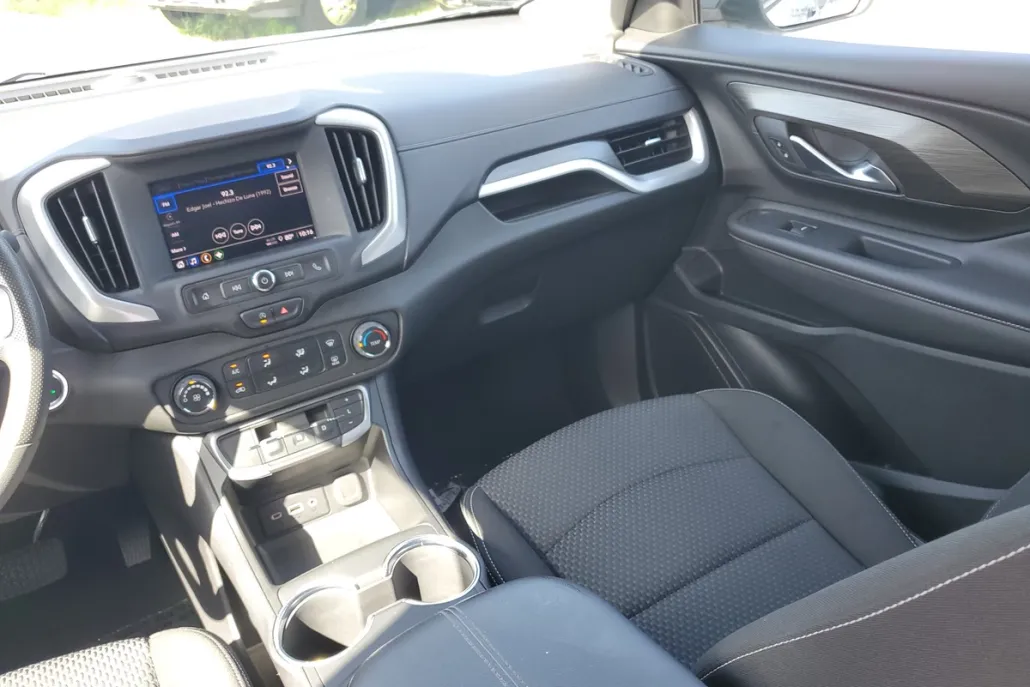2022 Gmc Terrain SLE photo 1