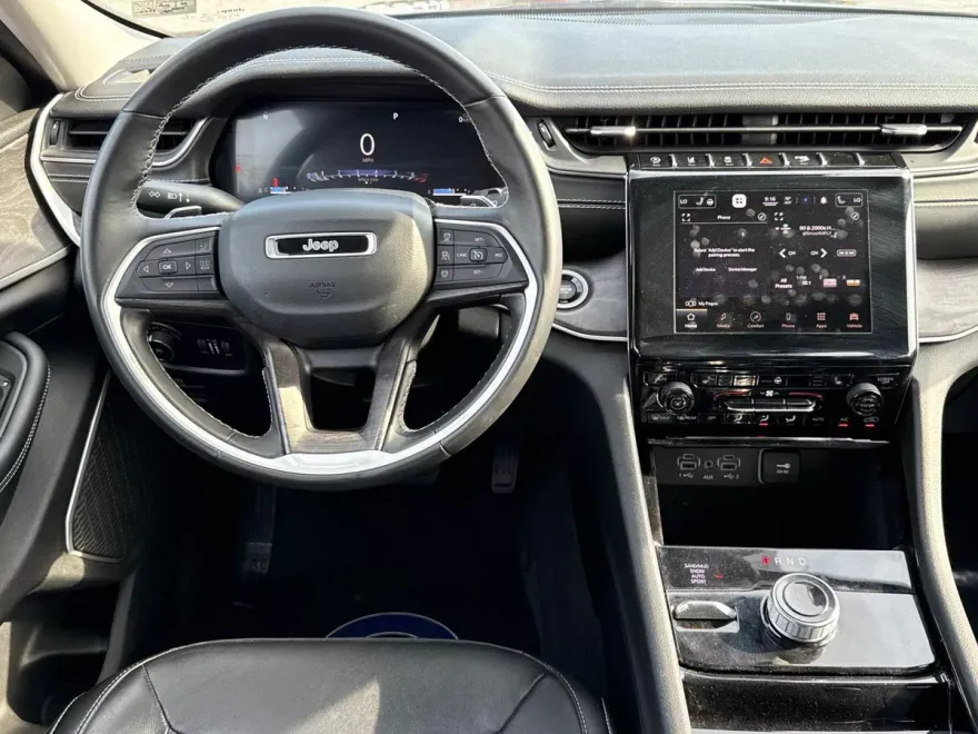 2021 Jeep Grand Cherokee Limited photo 1