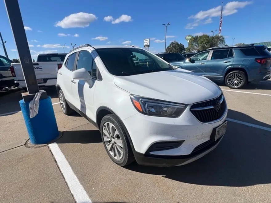 2020 Buick Encore Preferred photo 1