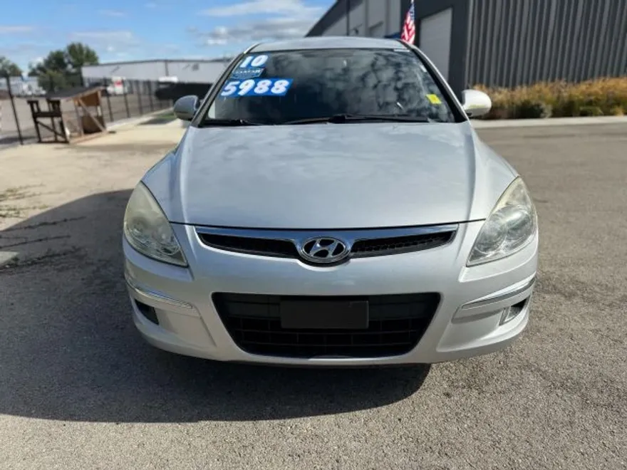 2010 Hyundai Elantra Touring GLS photo 1