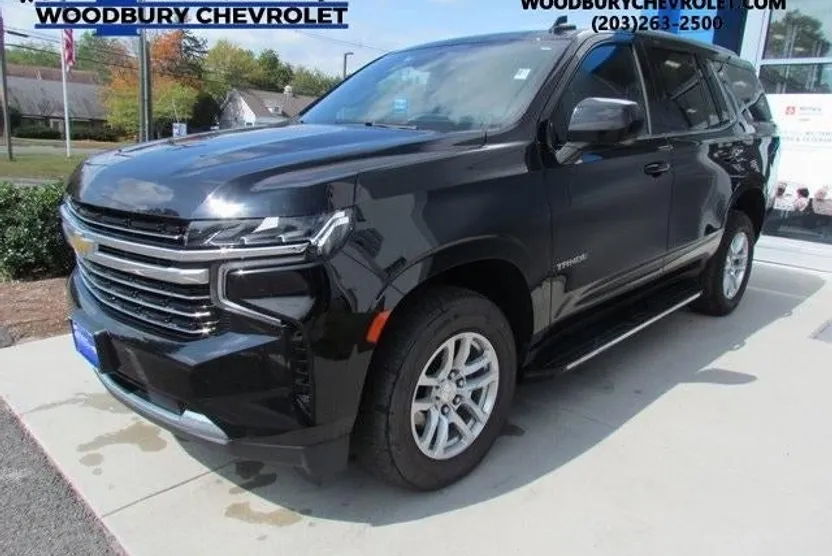 2023 Chevrolet Tahoe LT photo 1