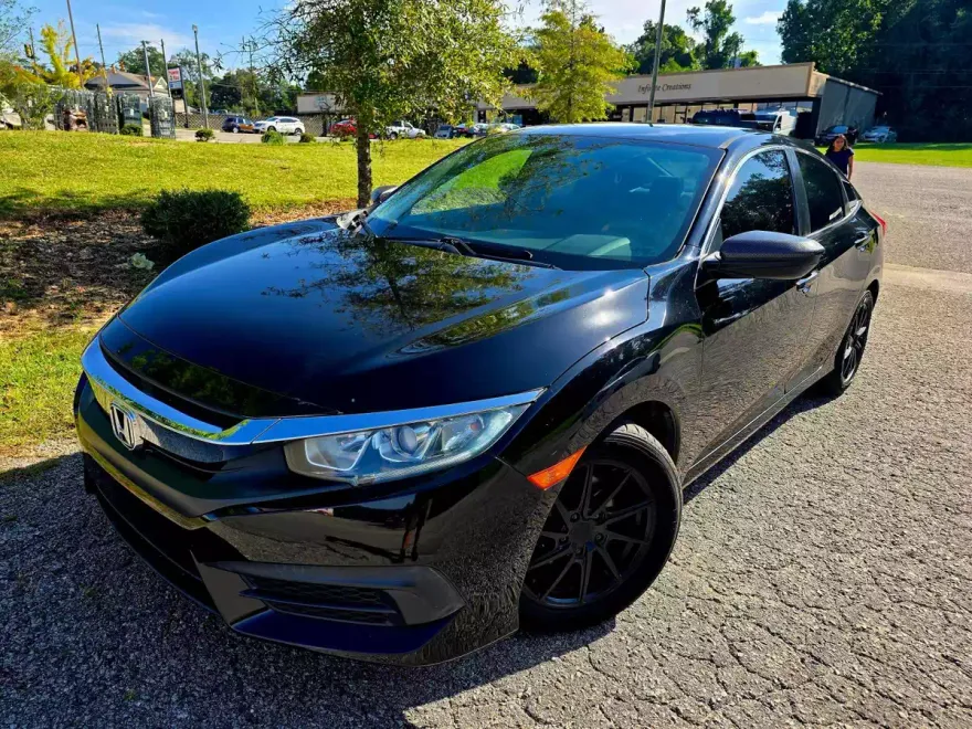 2016 Honda Civic LX photo 1