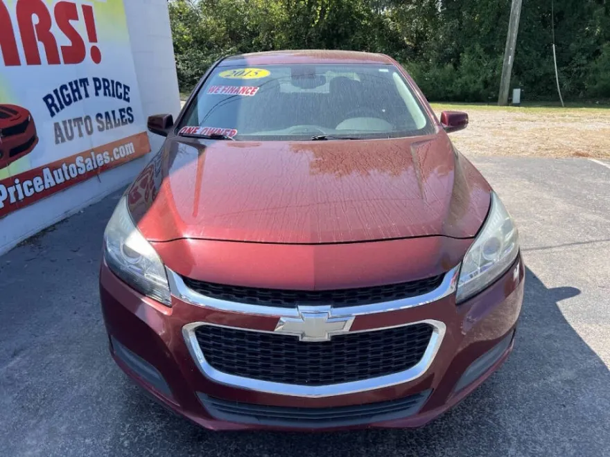 2015 Chevrolet Malibu 1LT photo 1