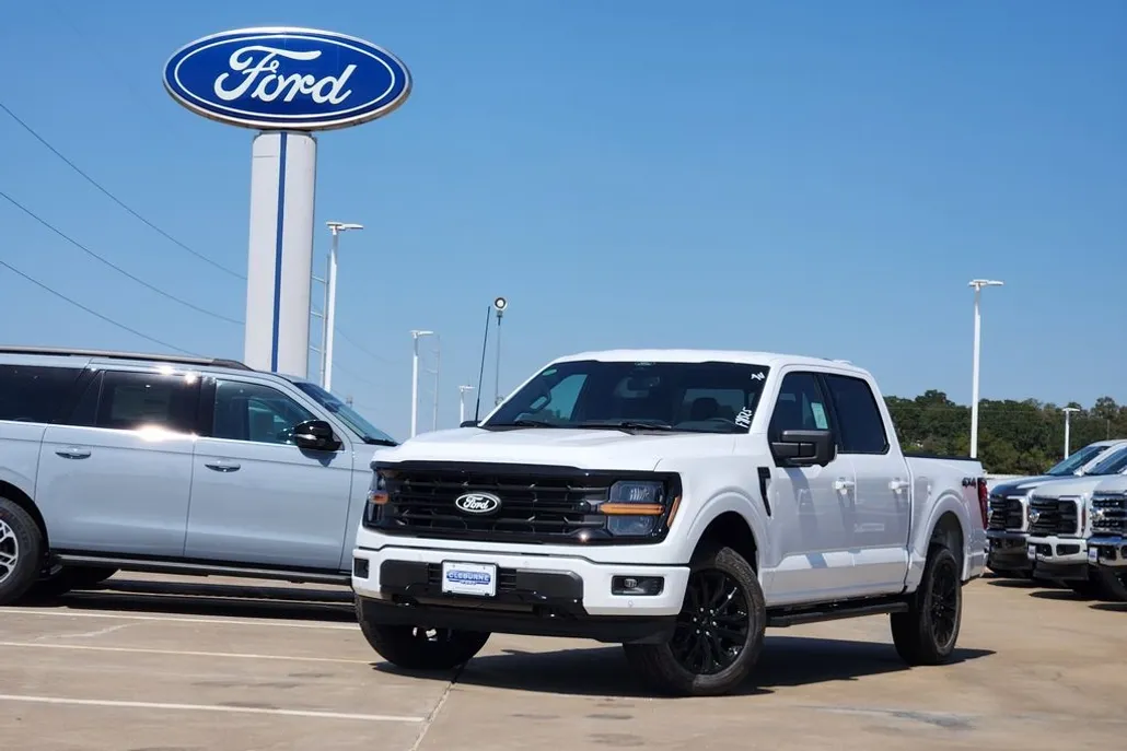 2025 Ford F-150 XLT photo 1