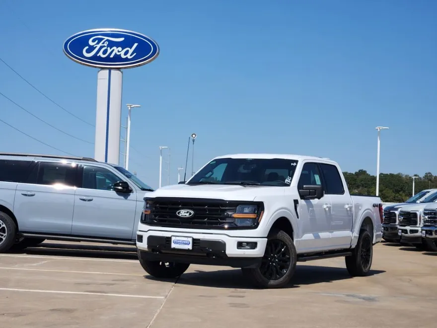 2025 Ford F-150 XLT photo 1