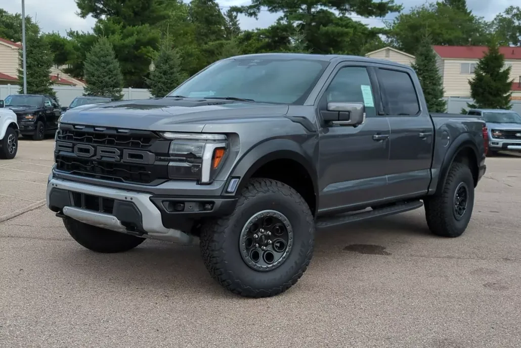 2025 Ford F-150 Raptor photo 1