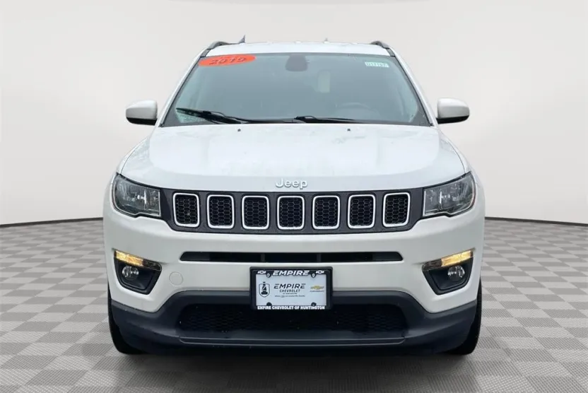 2019 Jeep Compass Latitude photo 1