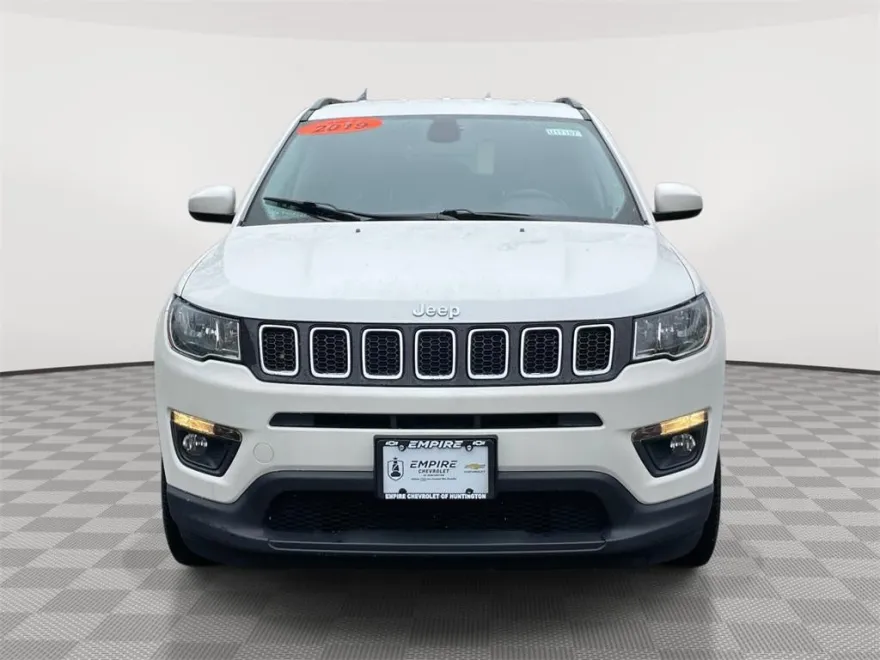 2019 Jeep Compass Latitude photo 1