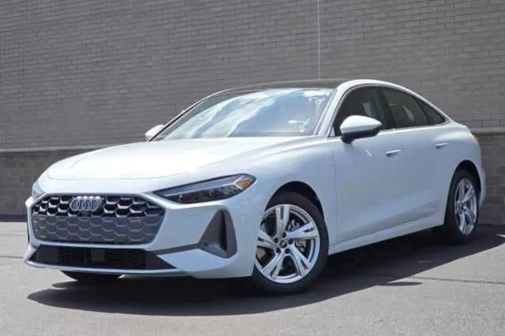 2025 Audi A5 2.0T Prestige photo 1