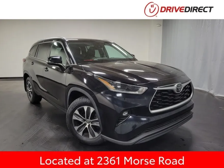 2021 Toyota Highlander XLE photo 1