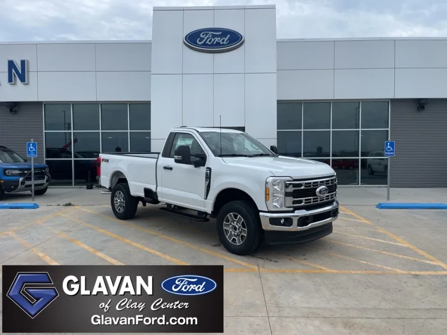 2025 Ford F-350 photo 1