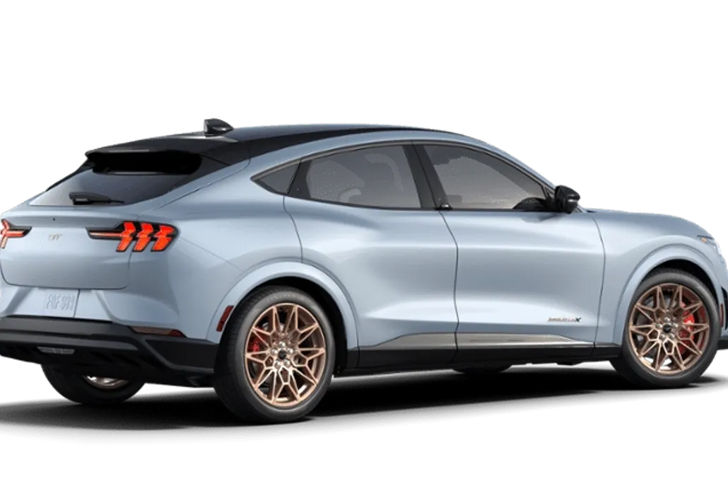 2025 Ford Mustang Mach-E GT photo 1