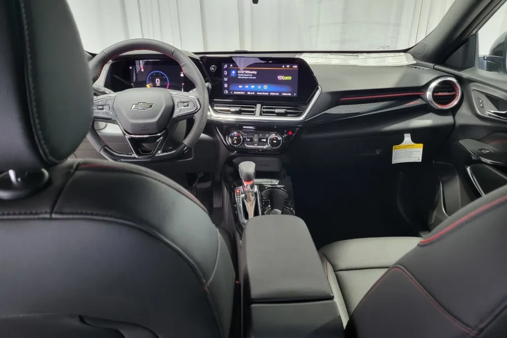 2025 Chevrolet Trax photo 1