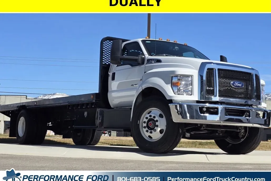 2026 Ford F-650 photo 1