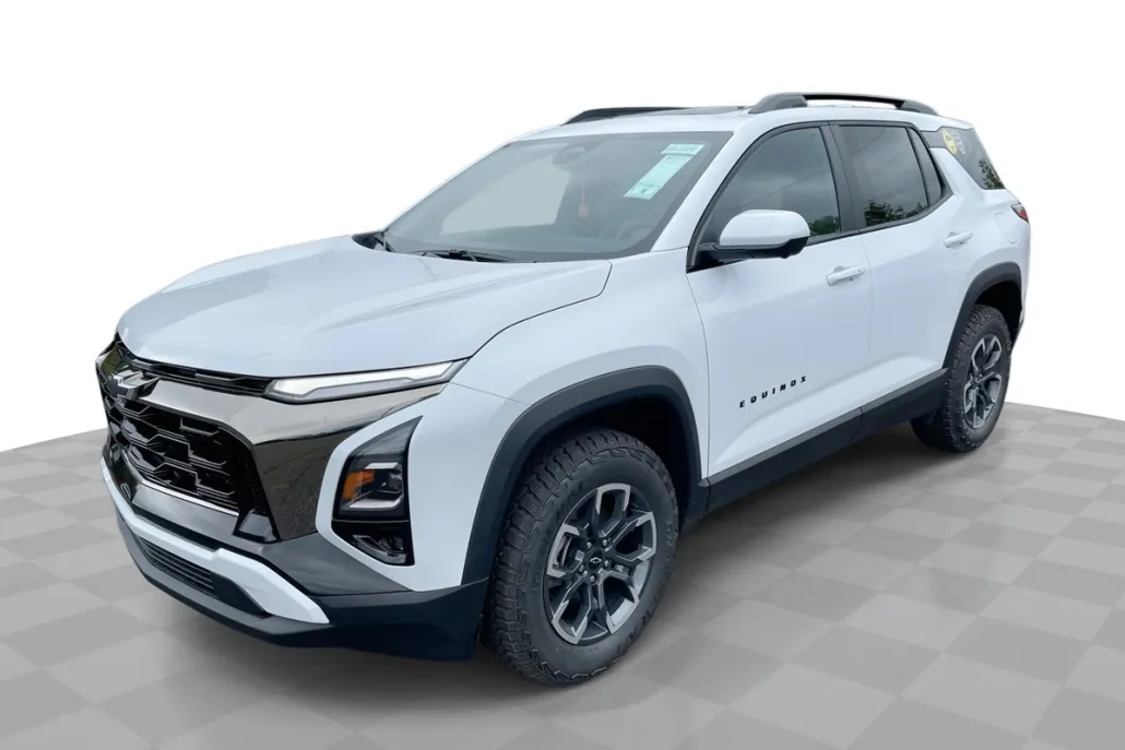 2026 Chevrolet Equinox ACTIV photo 1