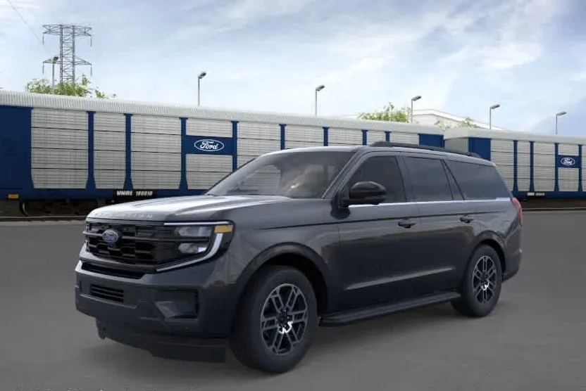 2025 Ford Expedition photo 1