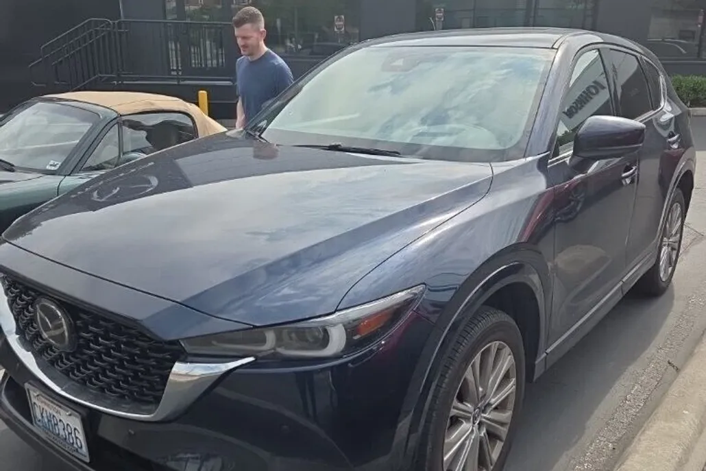 2022 Mazda CX-5 2.5 Turbo Signature photo 1