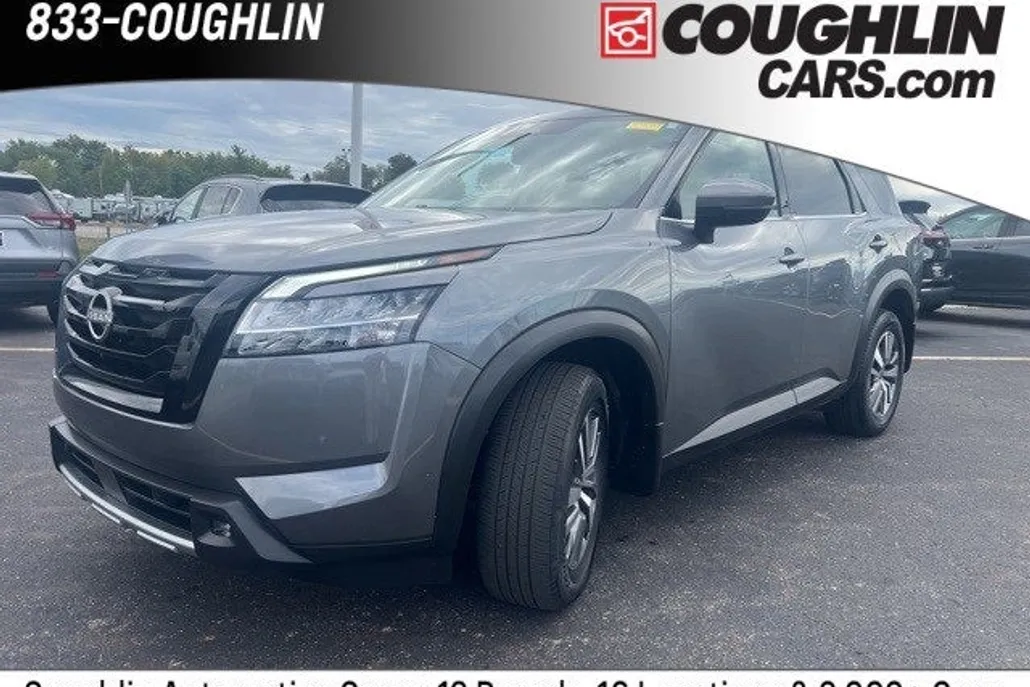 2022 Nissan Pathfinder SL photo 1
