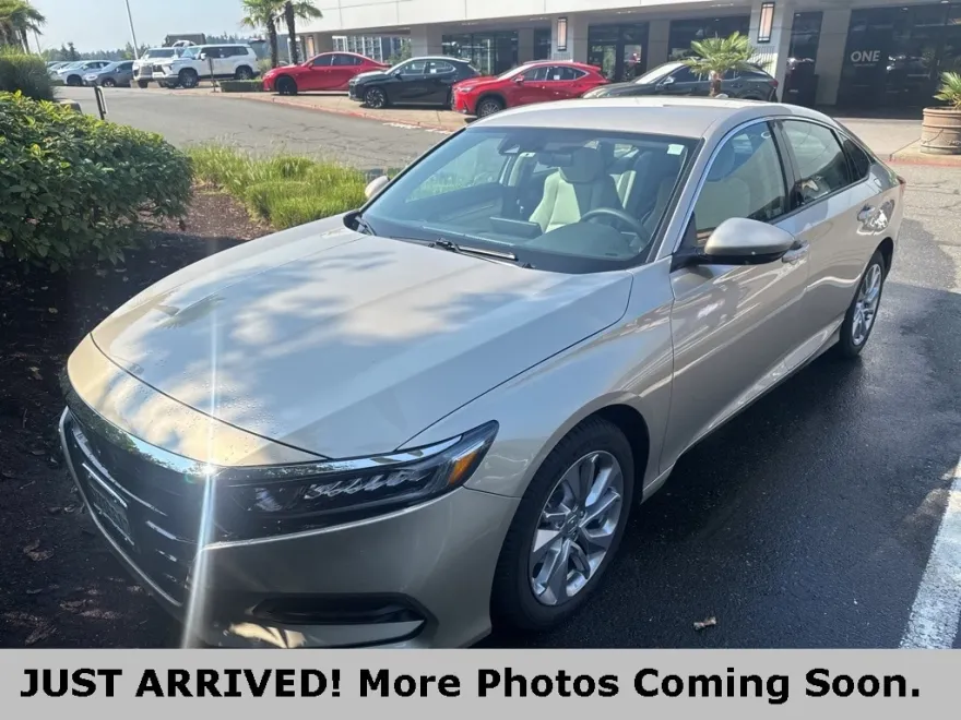 2018 Honda Accord LX 1.5T photo 1