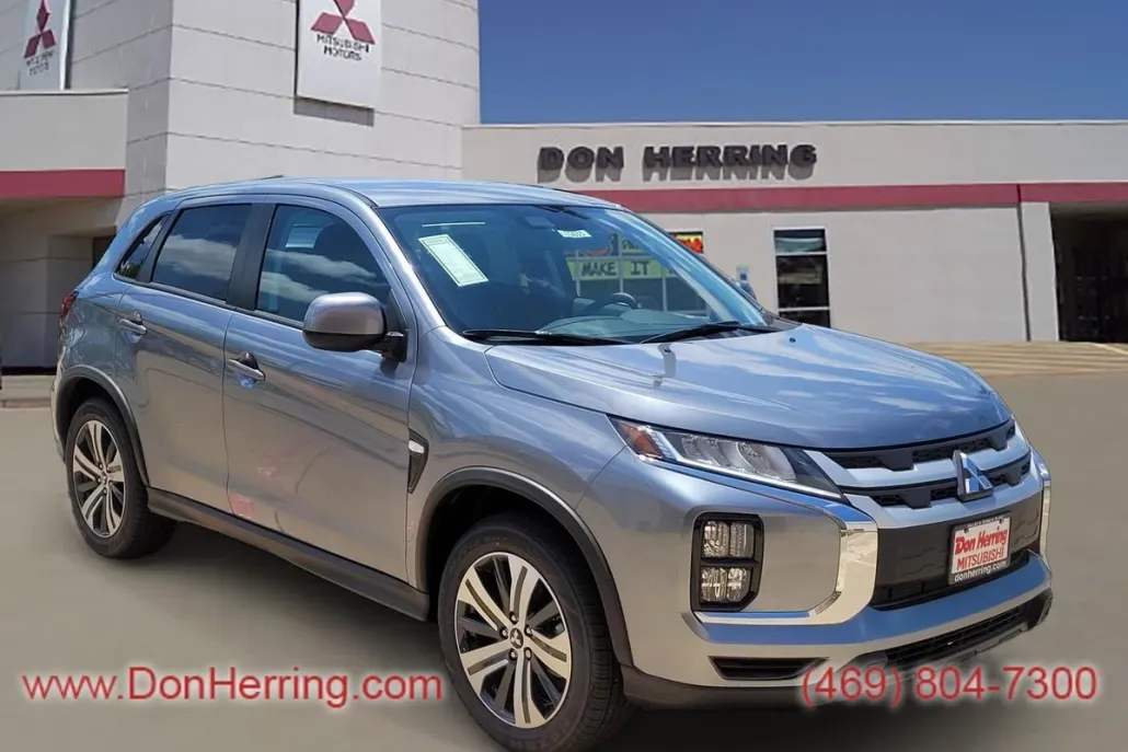 2024 Mitsubishi Outlander Sport ES photo 1