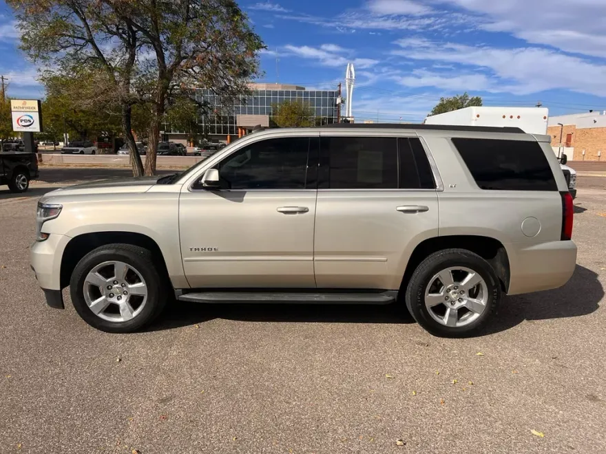 2015 Chevrolet Tahoe LT photo 1