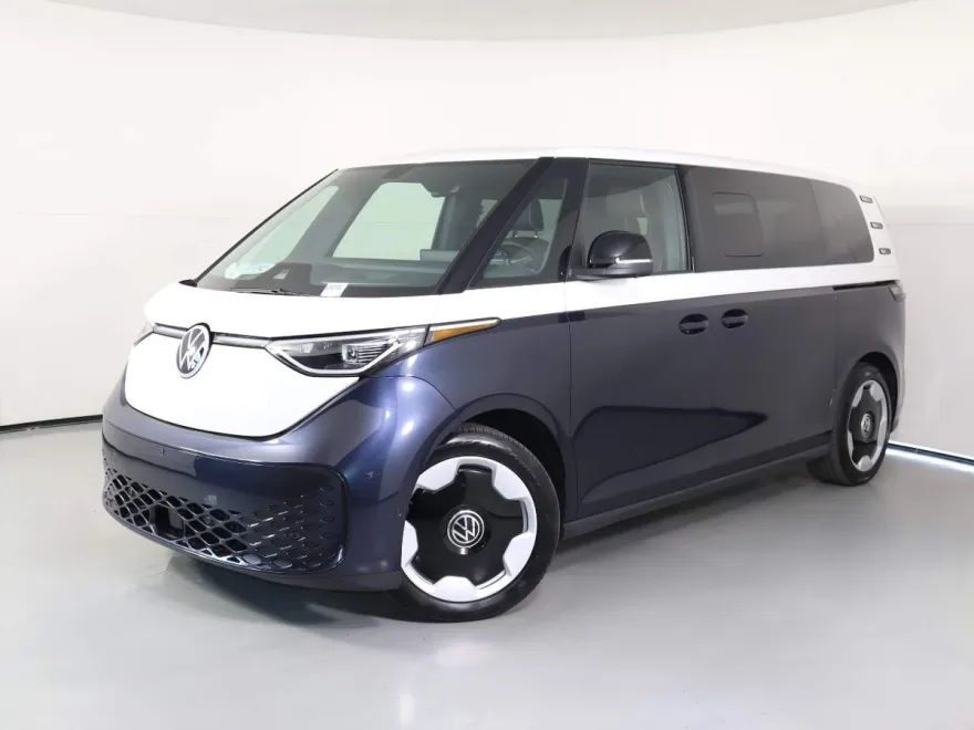 2025 Volkswagen ID. Buzz Pro Plus photo 1