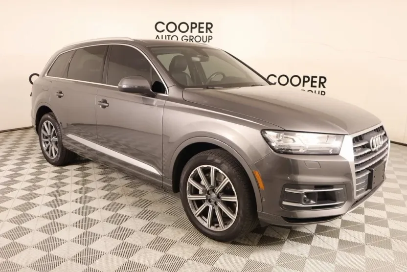 2019 Audi Q7 55 Prestige photo 1