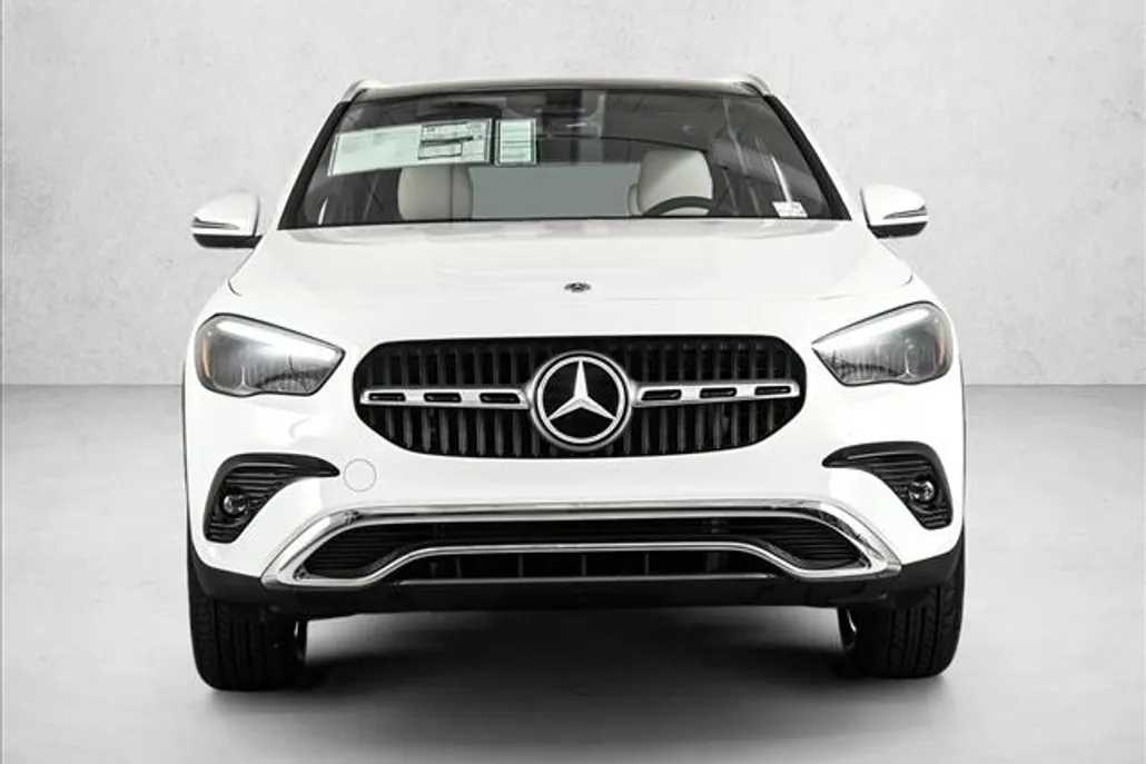 2026 Mercedes Benz GLA 250 4MATIC photo 1